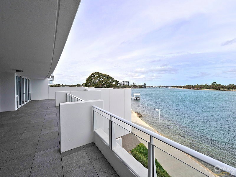 302 Seapoint, 5 Marco Polo Drive, Mandurah WA 6210