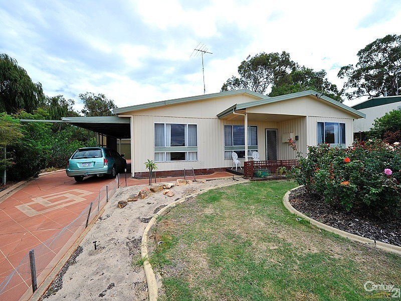 46 Queen Parade, Wannanup WA 6210