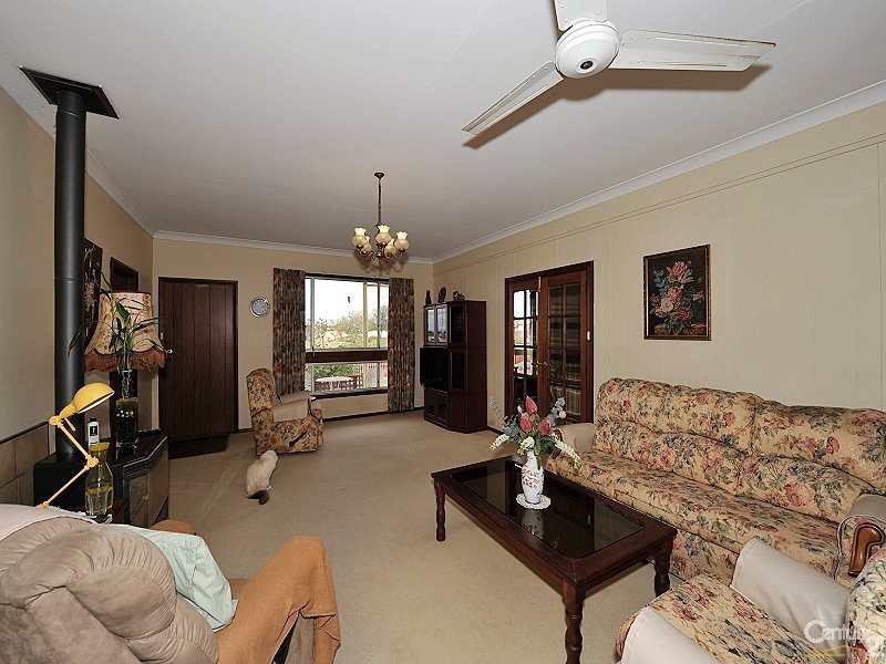 46 Queen Parade, Wannanup WA 6210