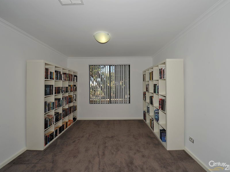 20 Calder Nook, Lakelands WA 6180