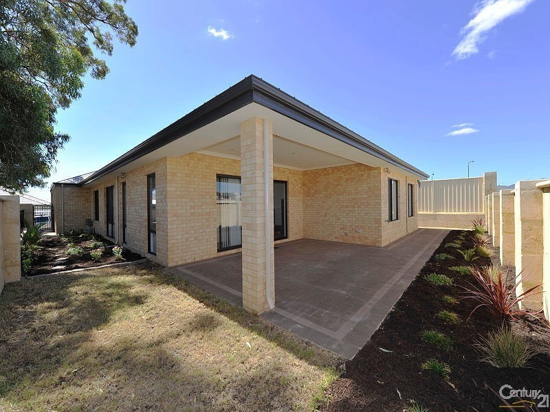 20 Calder Nook, Lakelands WA 6180