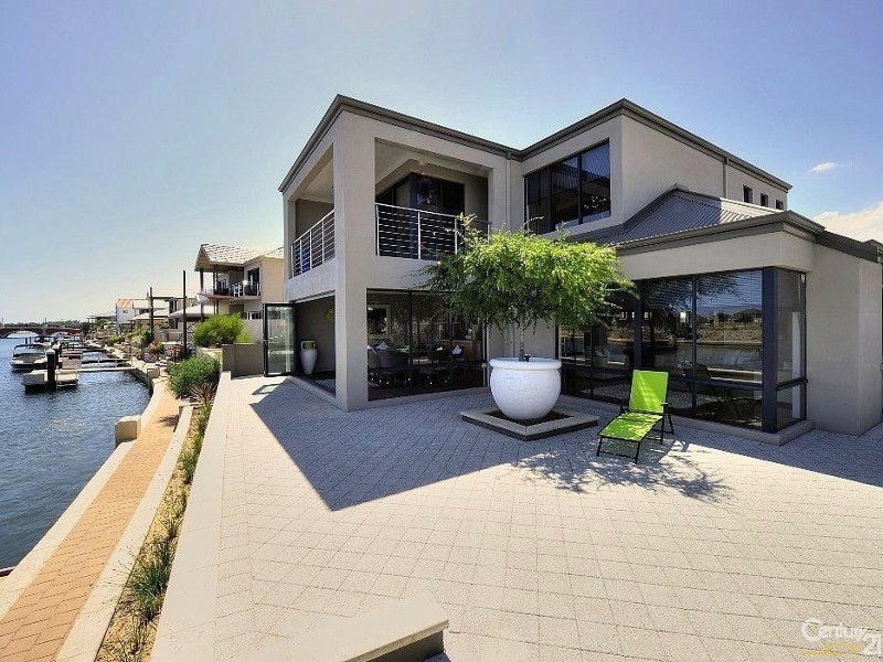 21 Waterlily Drive, Dudley Park WA 6210