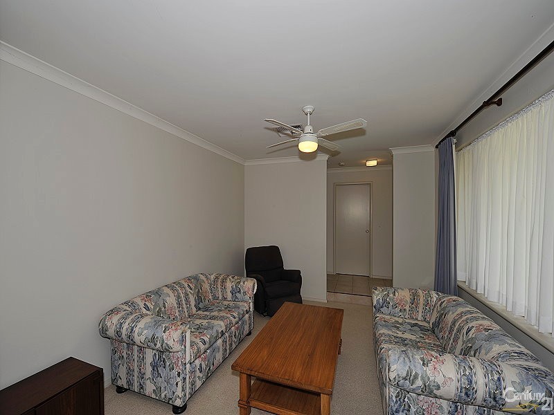 34 Portmarnock Circle, Halls Head WA 6210