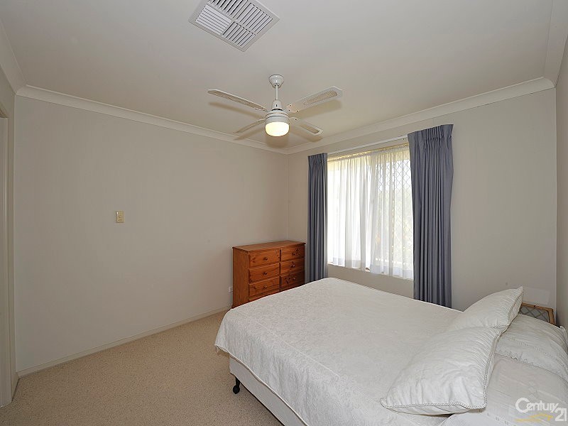 34 Portmarnock Circle, Halls Head WA 6210