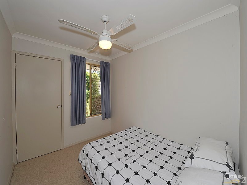 34 Portmarnock Circle, Halls Head WA 6210