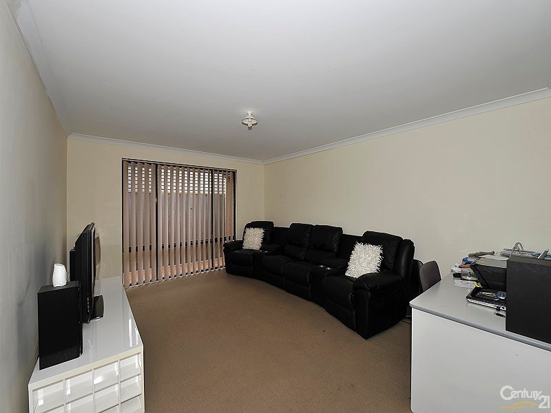 15 Adriana Way, Halls Head WA 6210