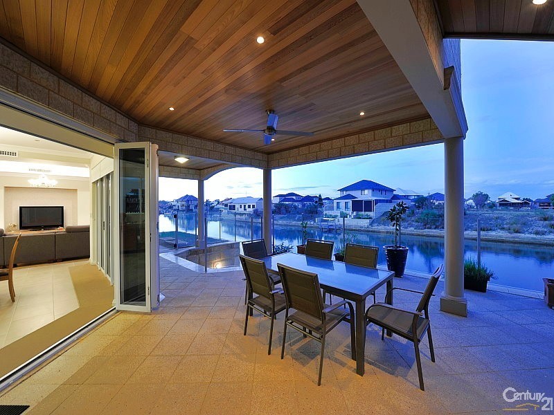 64 Avocet Island Quays, Wannanup WA 6210