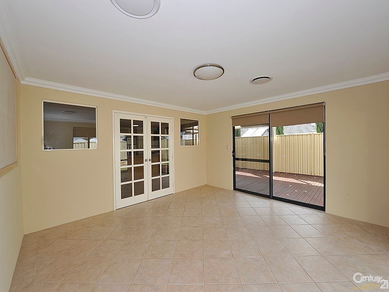 47 Ballard Meander, Lakelands WA 6180