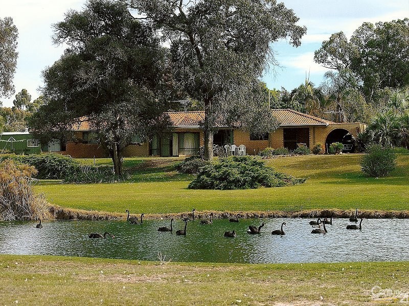 300 Lakes Road, Greenfields WA 6210