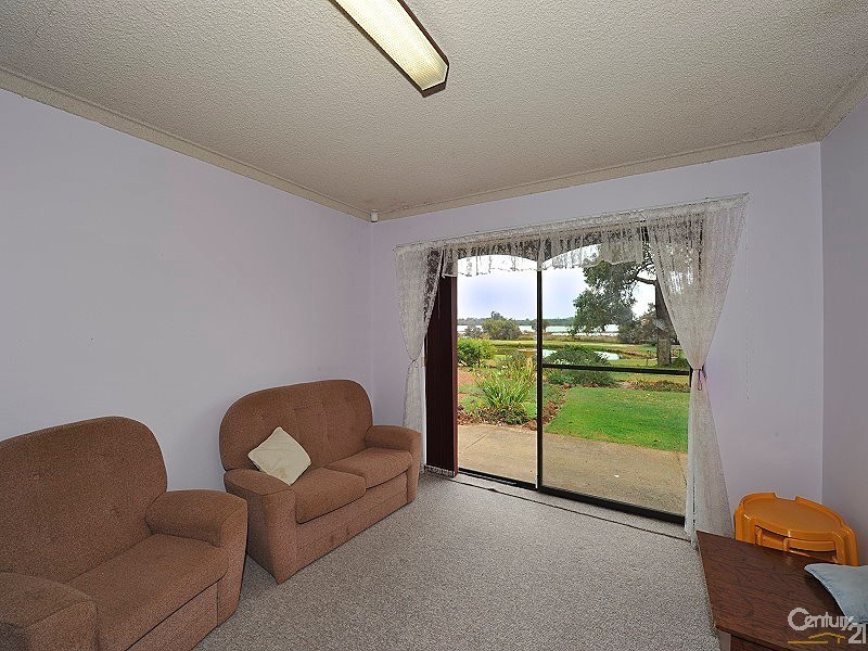 300 Lakes Road, Greenfields WA 6210