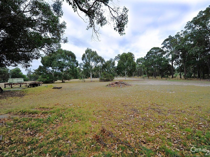 300 Lakes Road, Greenfields WA 6210