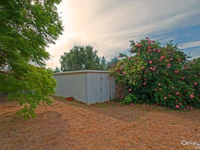 16 Collier Street, Silver Sands WA 6210