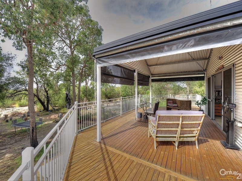 168 Watson Drive, Barragup WA 6209