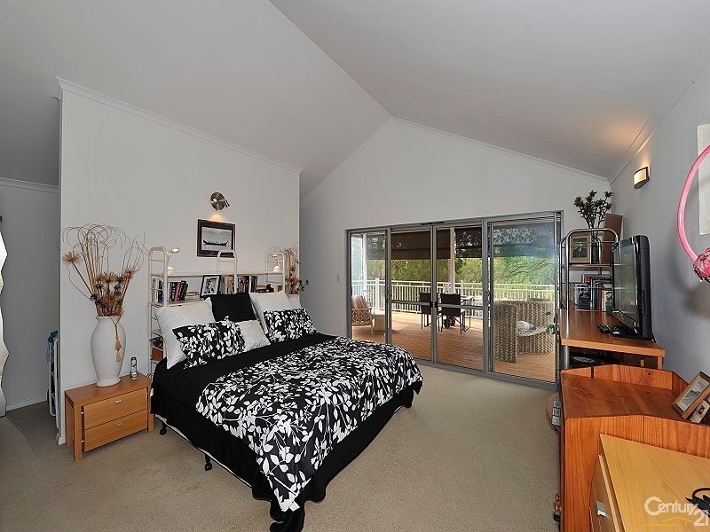 168 Watson Drive, Barragup WA 6209