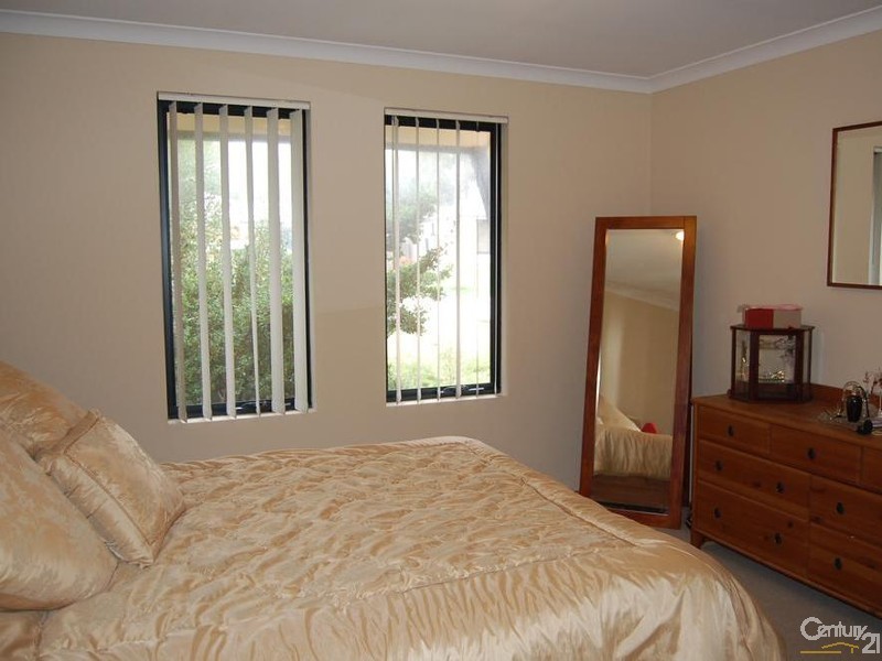 4/18 Irrawaddy Drive, Greenfields WA 6210