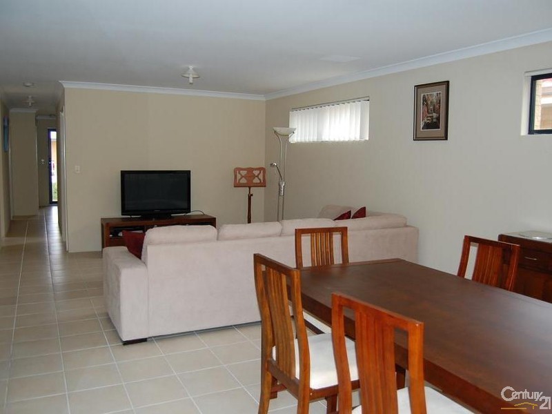4/18 Irrawaddy Drive, Greenfields WA 6210