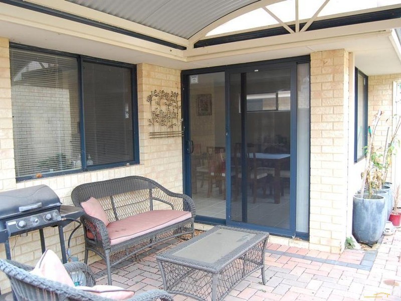 4/18 Irrawaddy Drive, Greenfields WA 6210