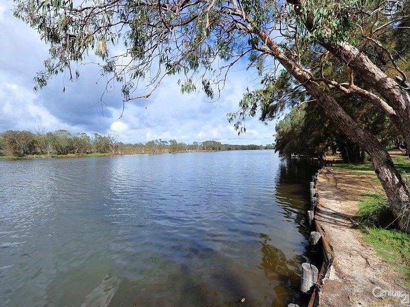 12 Norton Avenue, Coodanup WA 6210