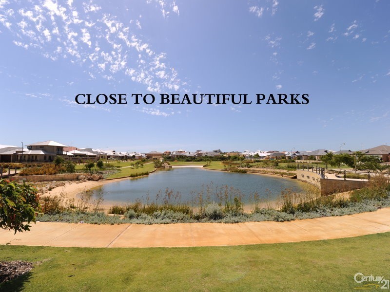 53 Marsdenia Road, Halls Head WA 6210