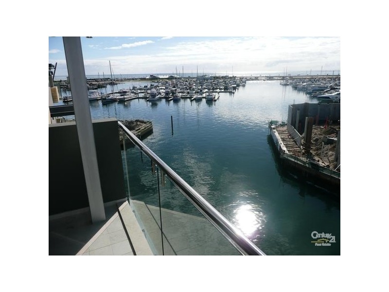 3/10 Cannaregio Square, Mandurah WA 6210