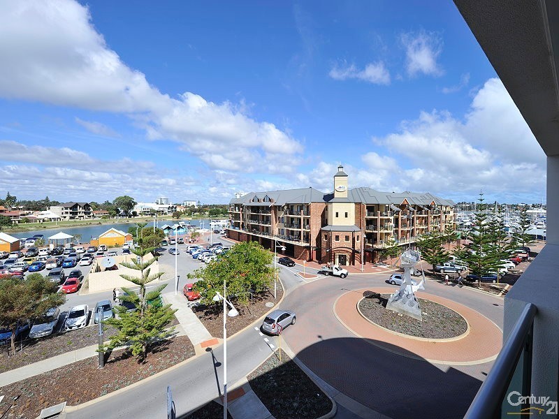 3305 Seashells 16 Dolphin Drive, Mandurah WA 6210