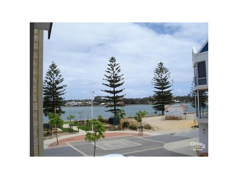 2B Treviso Mews, Mandurah WA 6210