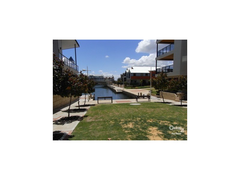 2B Treviso Mews, Mandurah WA 6210