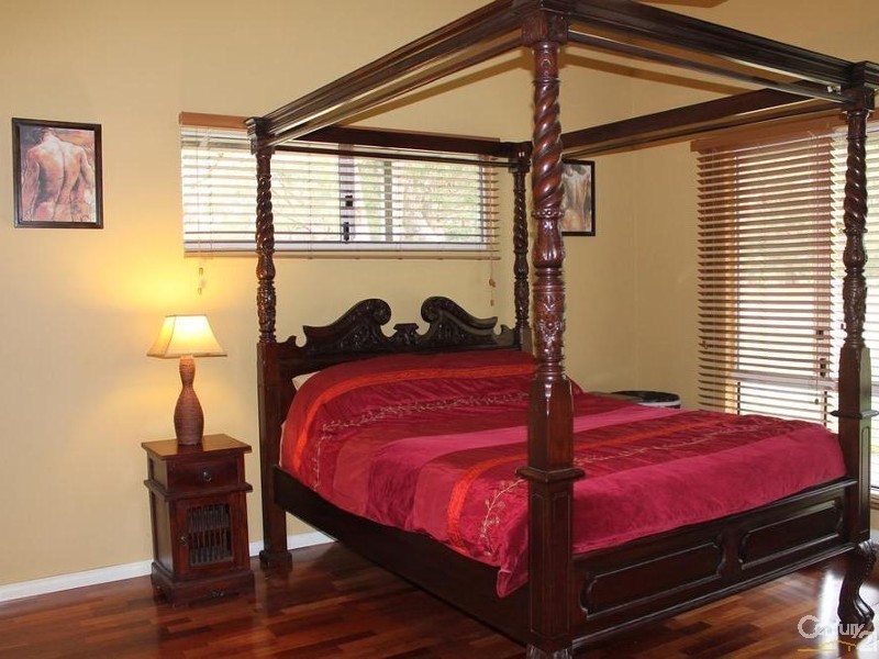 25 Corker Vale, Lake Clifton WA 6215