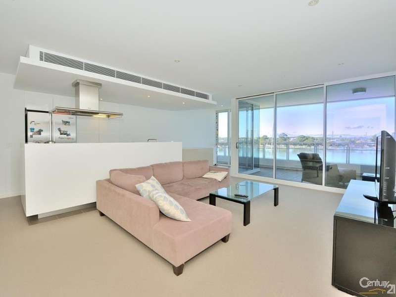 402 Bridgepoint, 3 Marco Polo Drive, Mandurah WA 6210