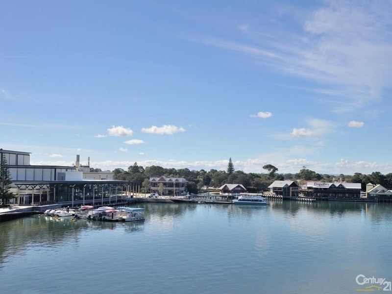 402 Bridgepoint, 3 Marco Polo Drive, Mandurah WA 6210