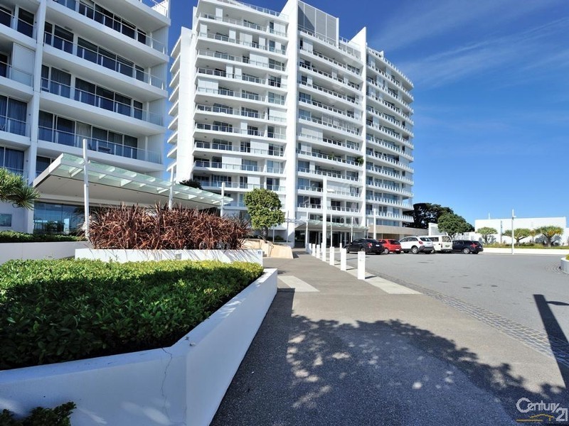 402 Bridgepoint, 3 Marco Polo Drive, Mandurah WA 6210