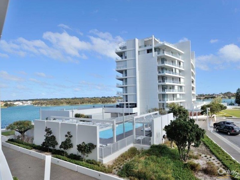 406 Bridgepoint 3 Marco Polo Drive, Mandurah WA 6210