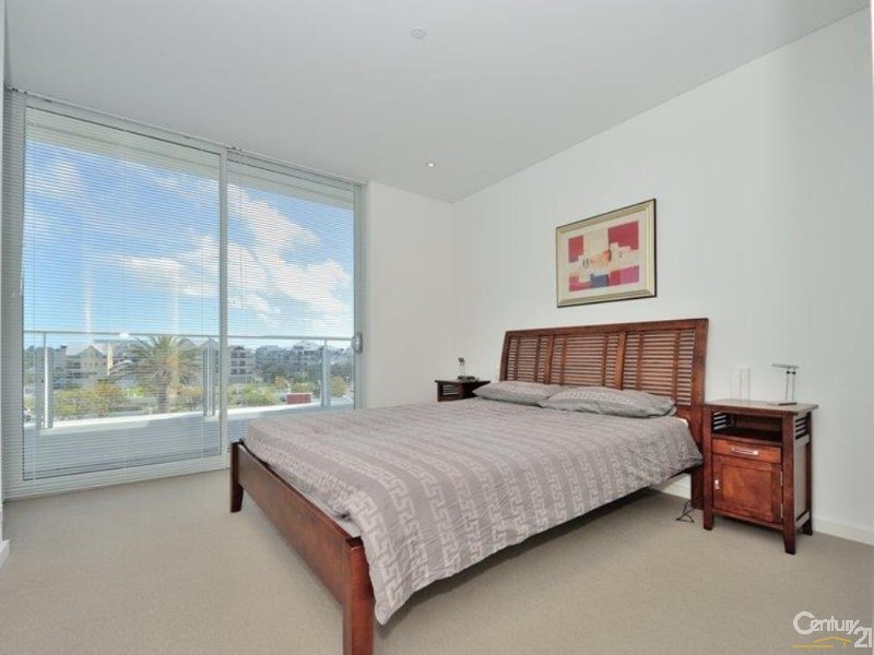 406 Bridgepoint 3 Marco Polo Drive, Mandurah WA 6210