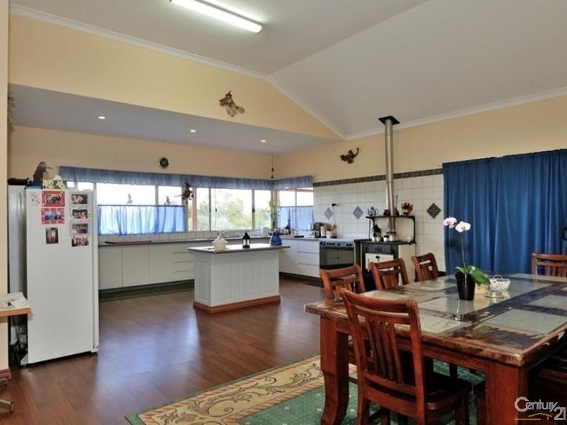 139 Twins Bridges Place, Crossman WA 6390