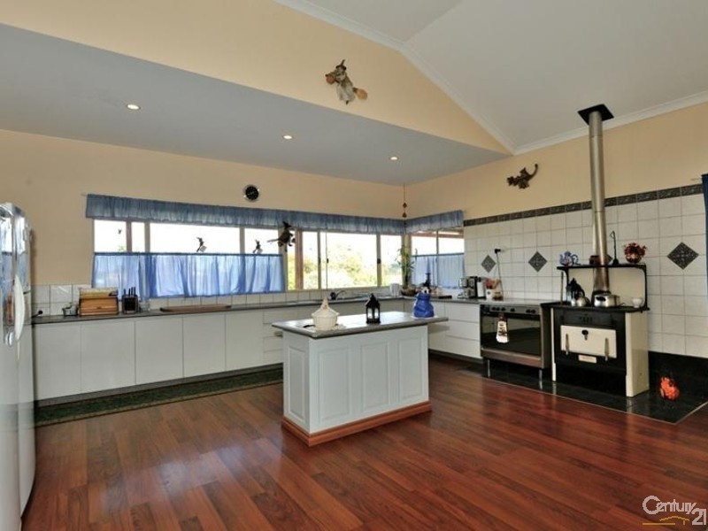 139 Twins Bridges Place, Crossman WA 6390