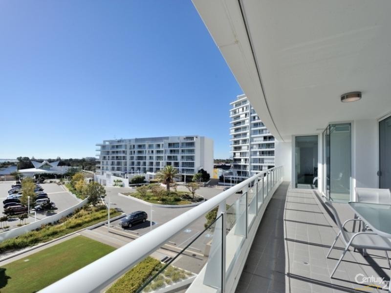 505/5 Marco Polo Drive, Mandurah WA 6210