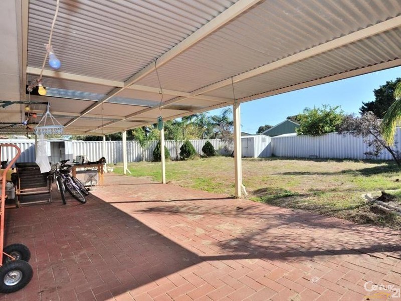 20 Ombersley Way, Coodanup WA 6210