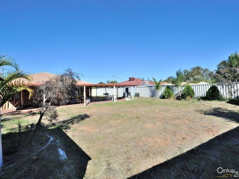20 Ombersley Way, Coodanup WA 6210