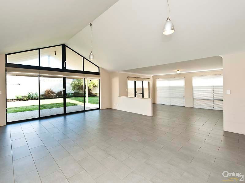 26 Addingham Boulevard, Madora Bay WA 6210