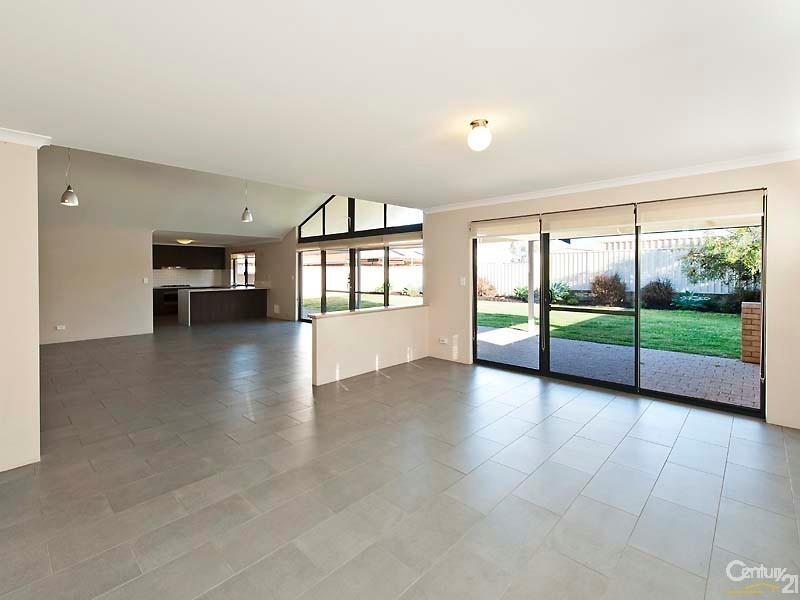 26 Addingham Boulevard, Madora Bay WA 6210