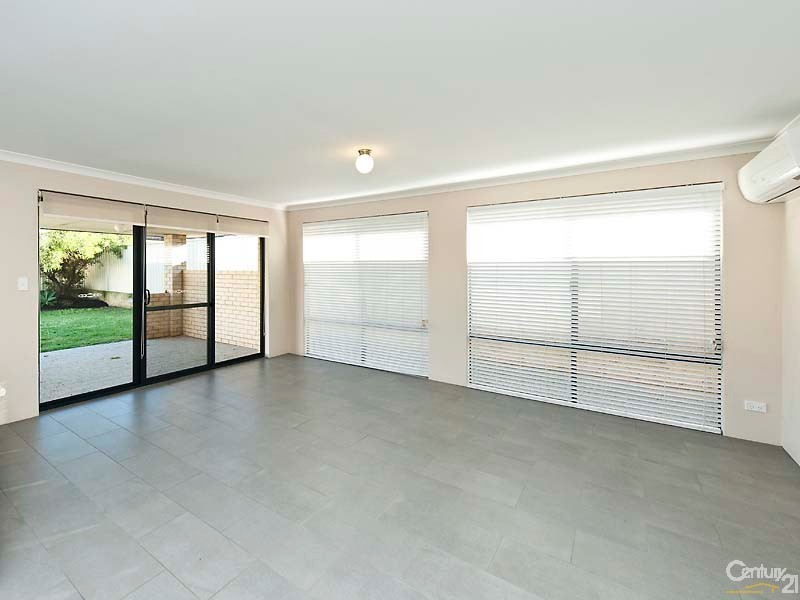 26 Addingham Boulevard, Madora Bay WA 6210