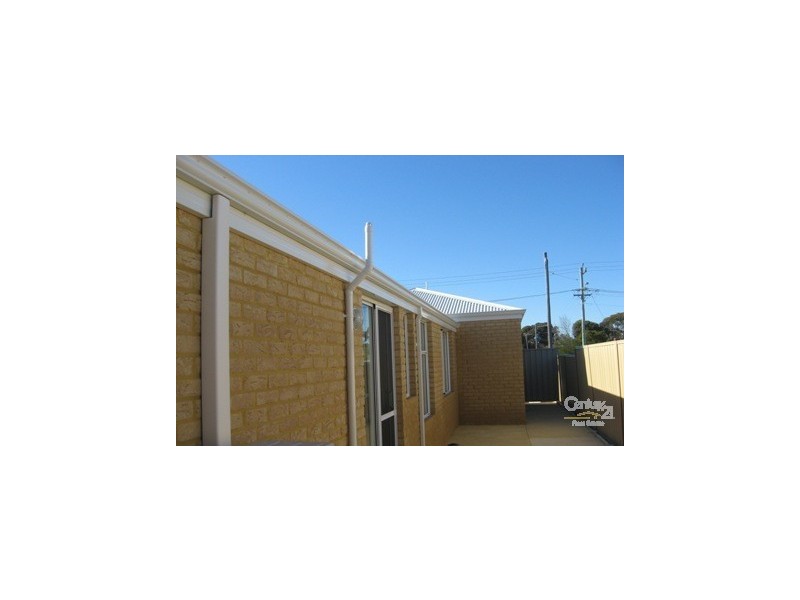 1A Doreen Street, Dudley Park WA 6210