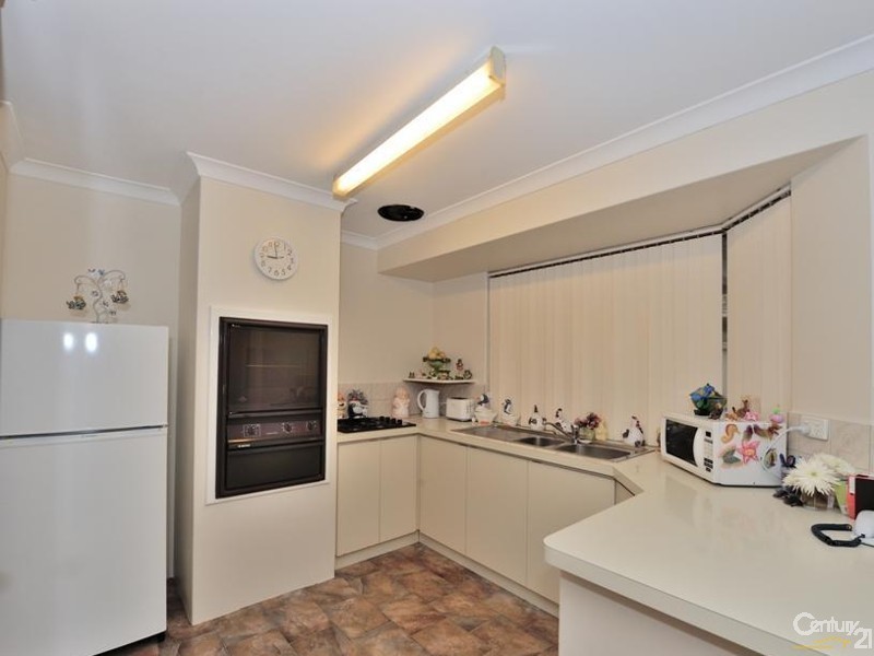 2/1 Lefroy Street, Mandurah WA 6210