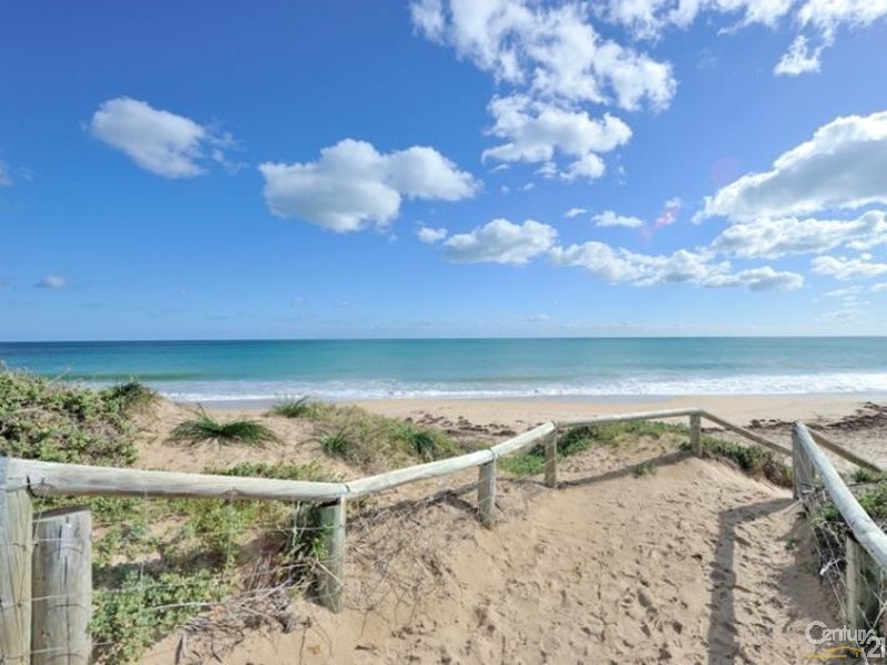 50 Sabina Drive, Madora Bay WA 6210