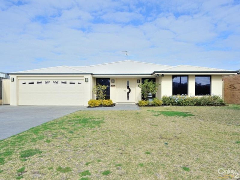 3 Lutea Road, Halls Head WA 6210