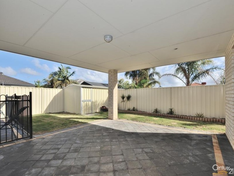 18 Ravendale Drive, Dudley Park WA 6210