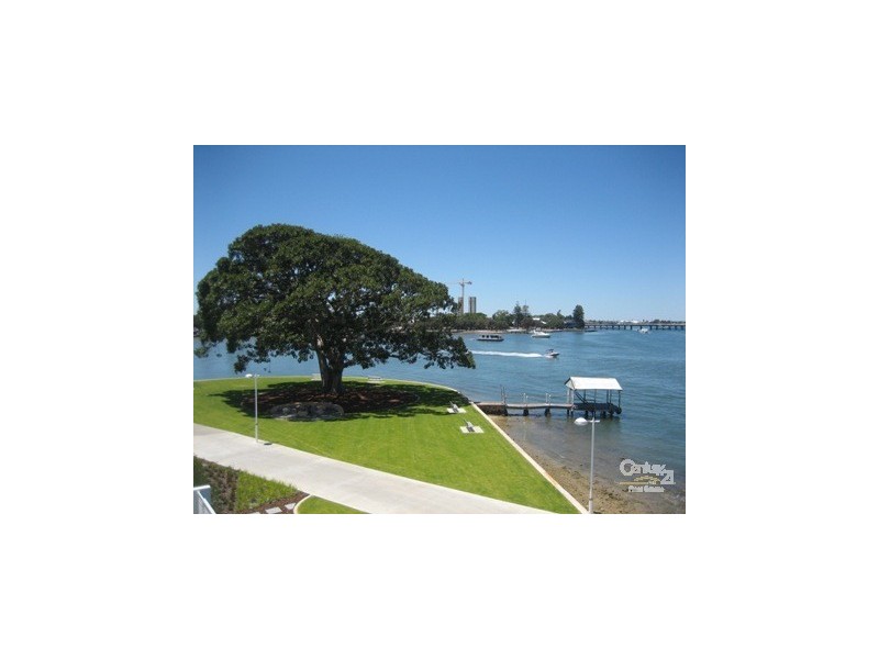 302/5 Marco Polo Drive, Mandurah WA 6210