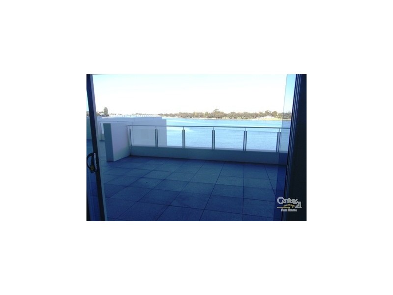 302/5 Marco Polo Drive, Mandurah WA 6210