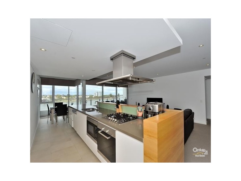 602/3 Marco Polo Drive, Mandurah WA 6210