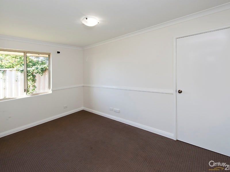 7B Plover Rise, Halls Head WA 6210